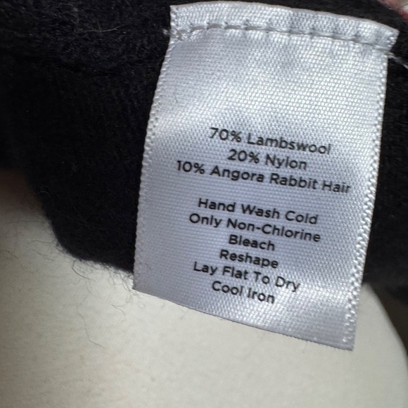 Talbots Black Beaded Wool and Angora Cardigan Size M - Picture 4 of 5